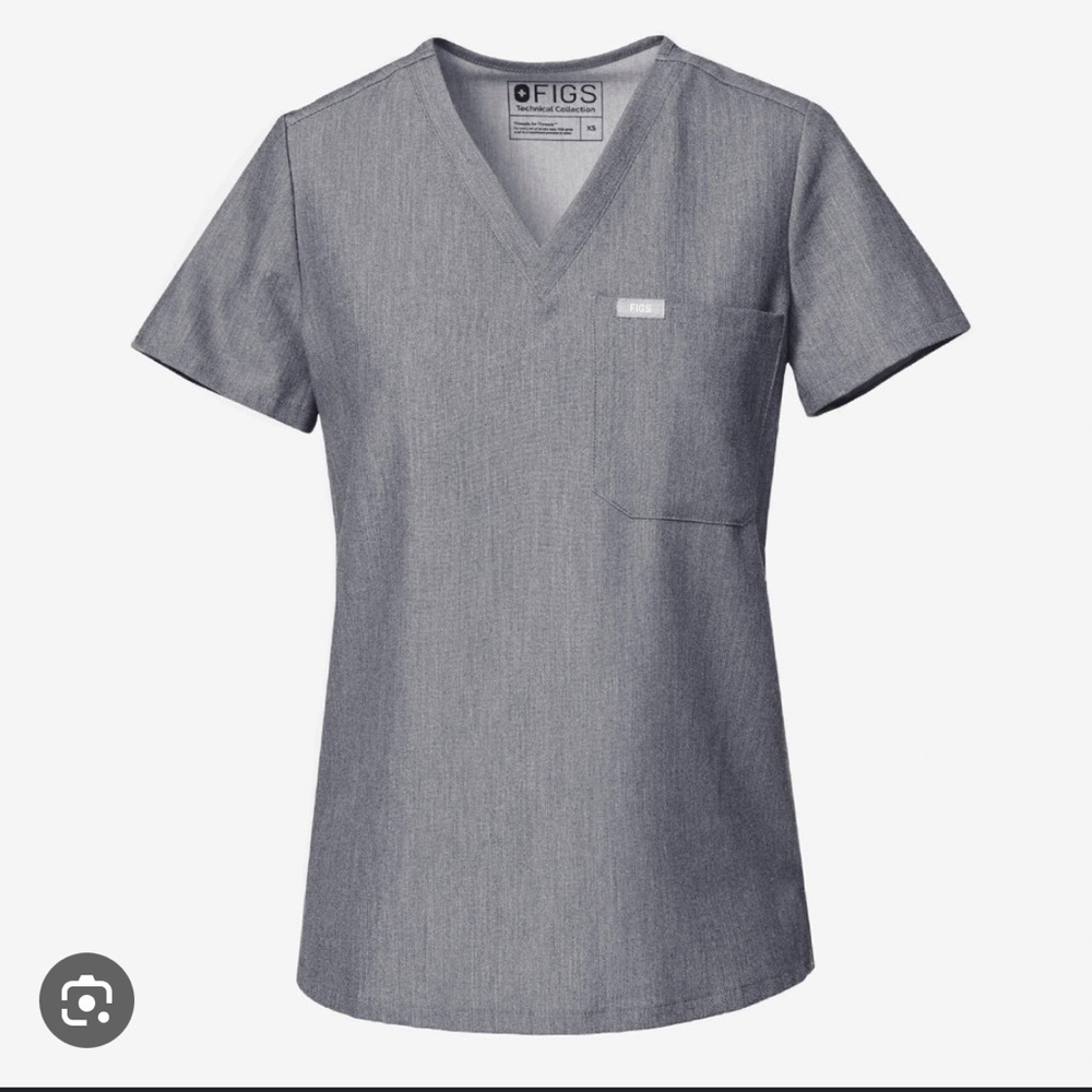 Figs Caterina One Pocket Top